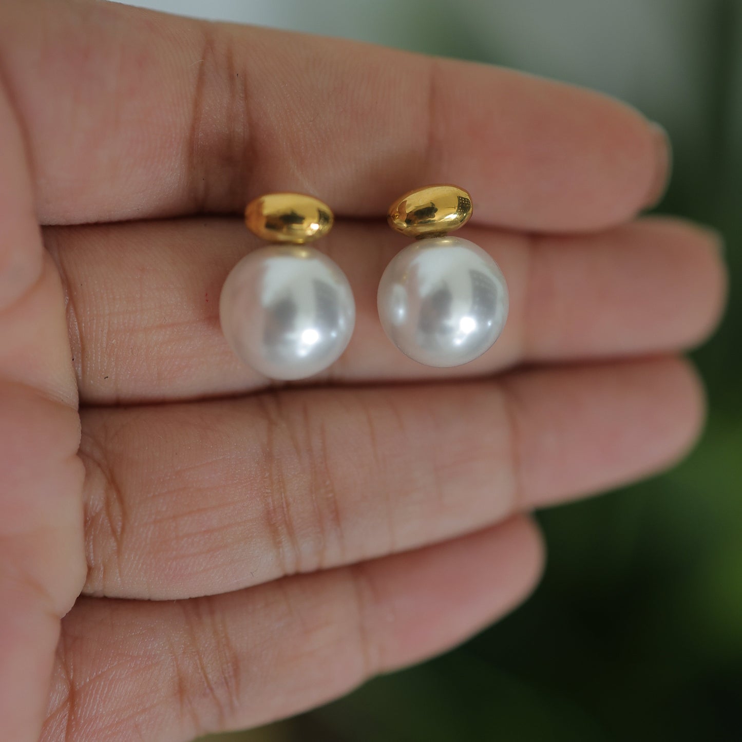 Golden Pearl Drops || DV149