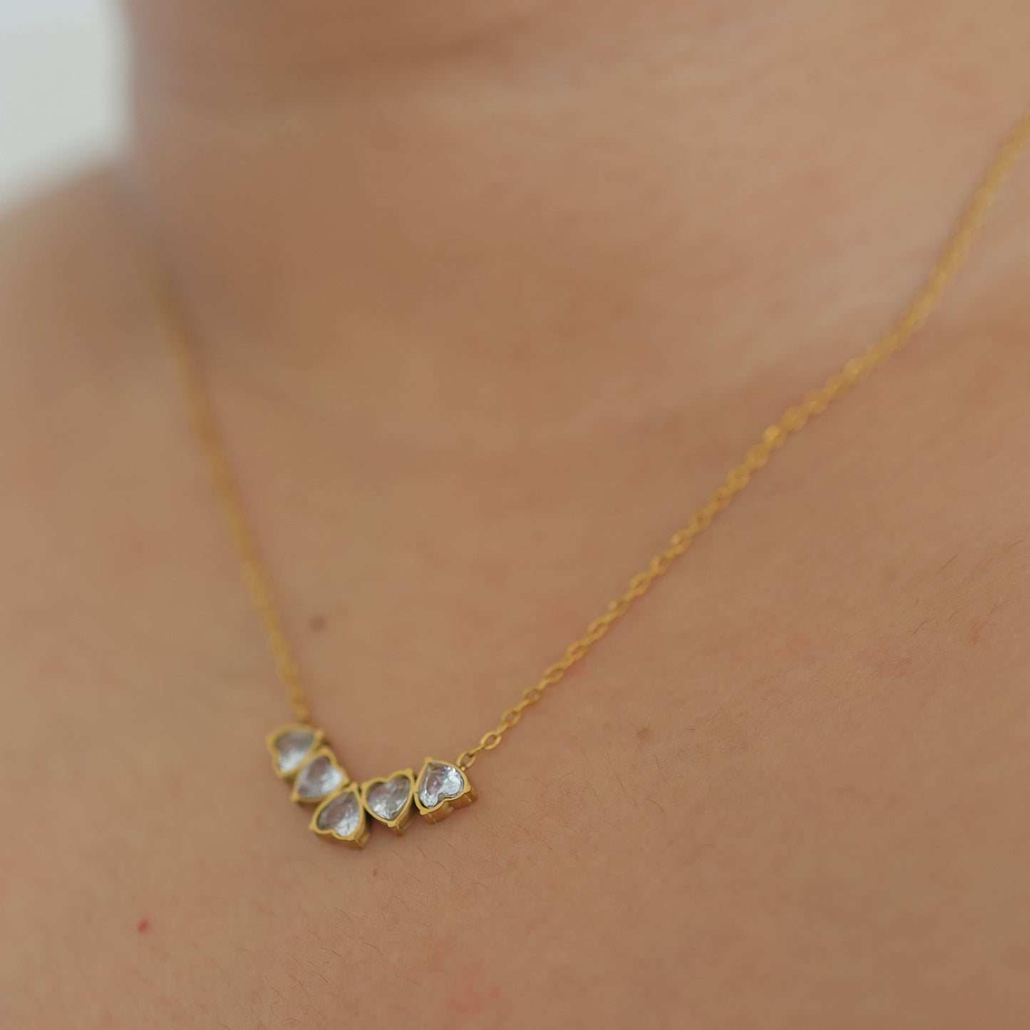 Amoura Necklace || DV154