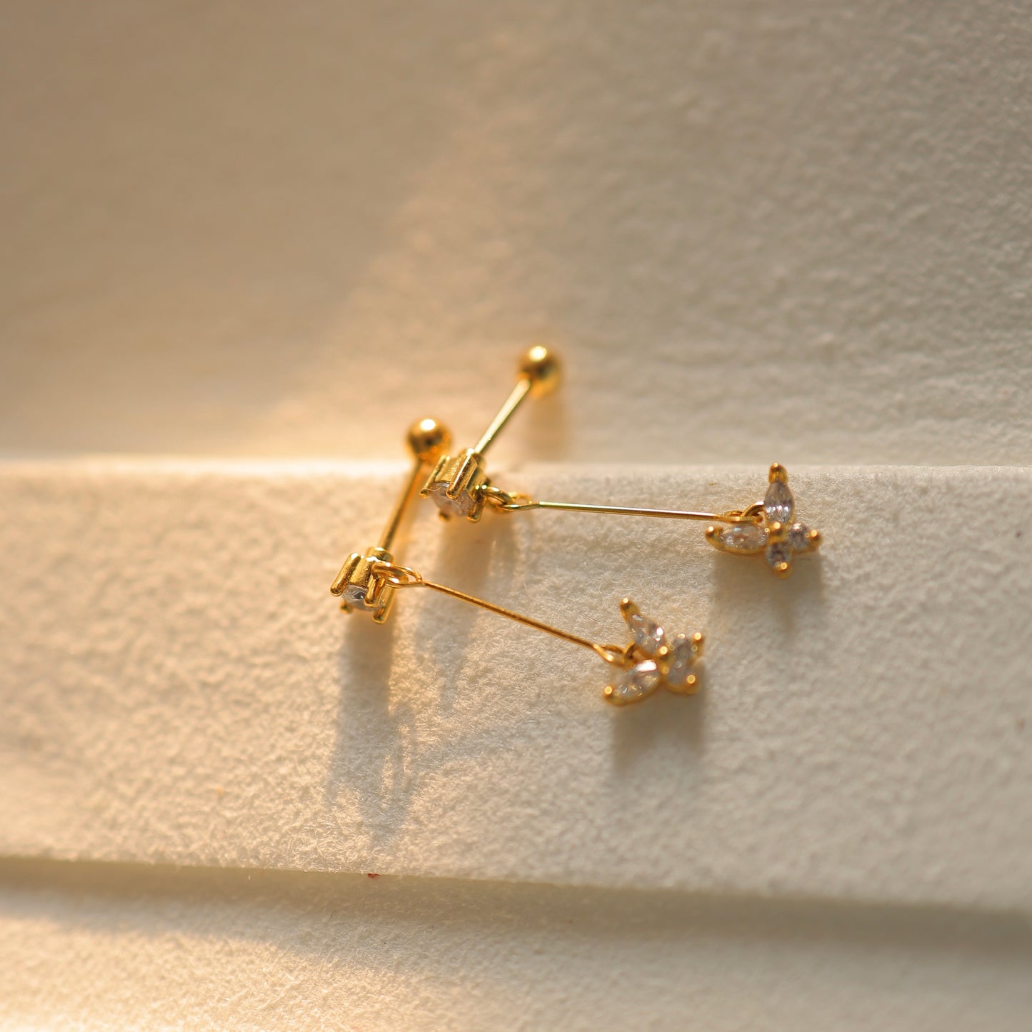 Crystal Flutter Earrings || DV513