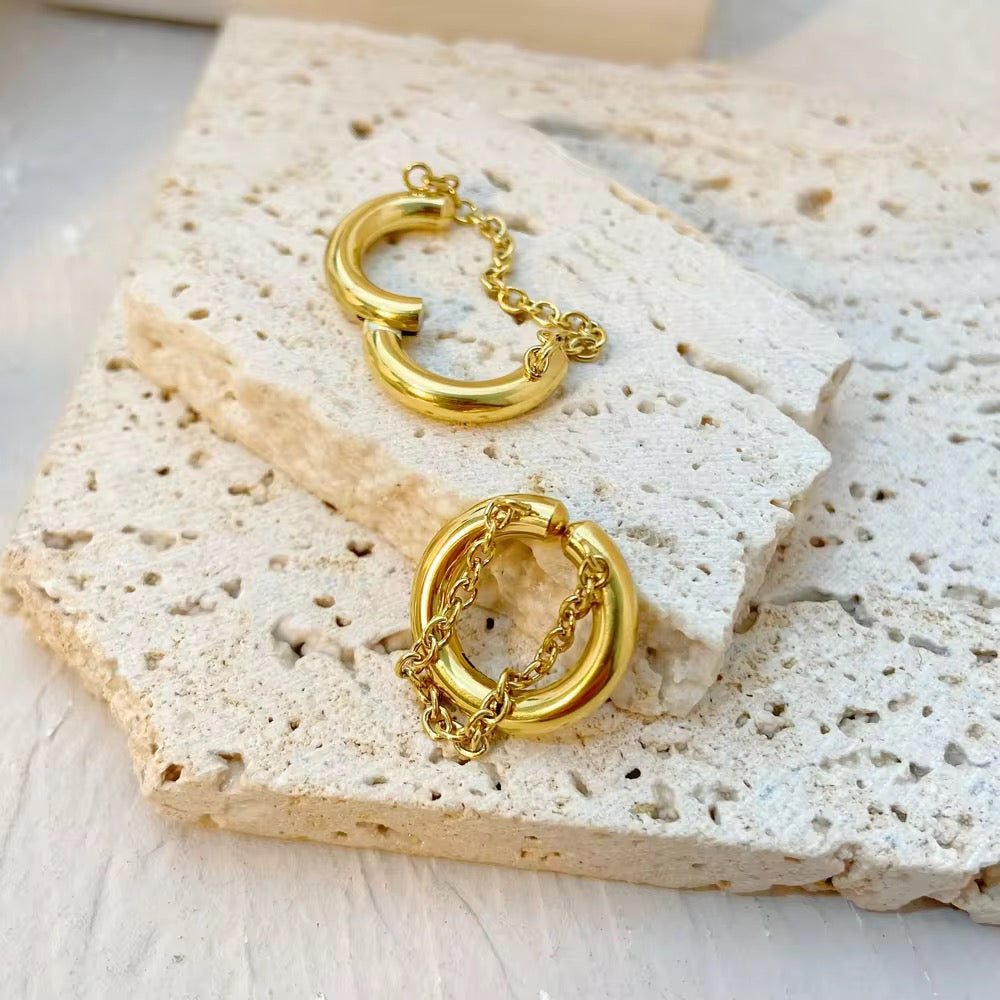 Kaia Ear Cuff || DV125