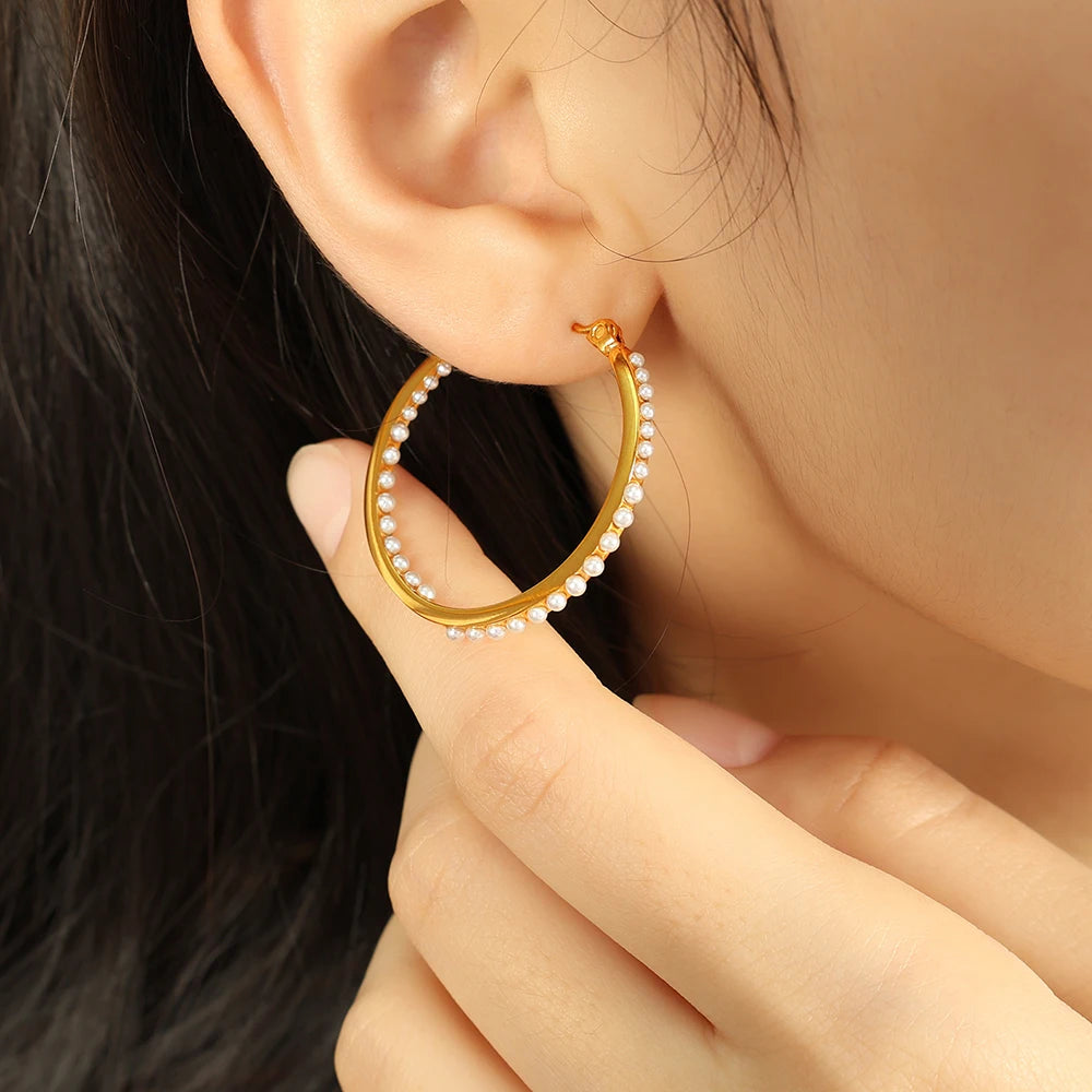 Crystal Elegance Hoop Earrings || DV11