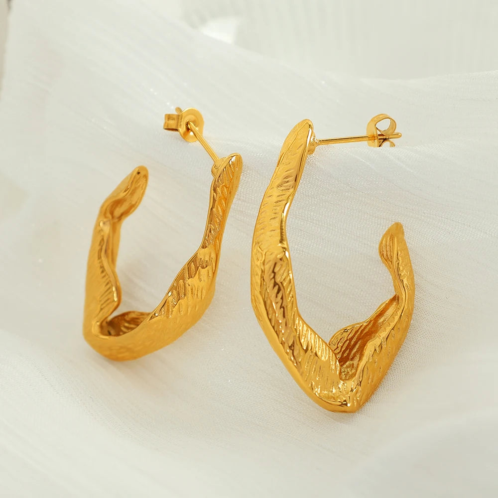 Textured Gold Bold Contemporary Earrings || DV05