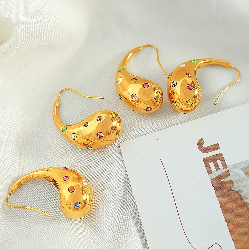Gold Teardrop Hoop Earrings || DV04