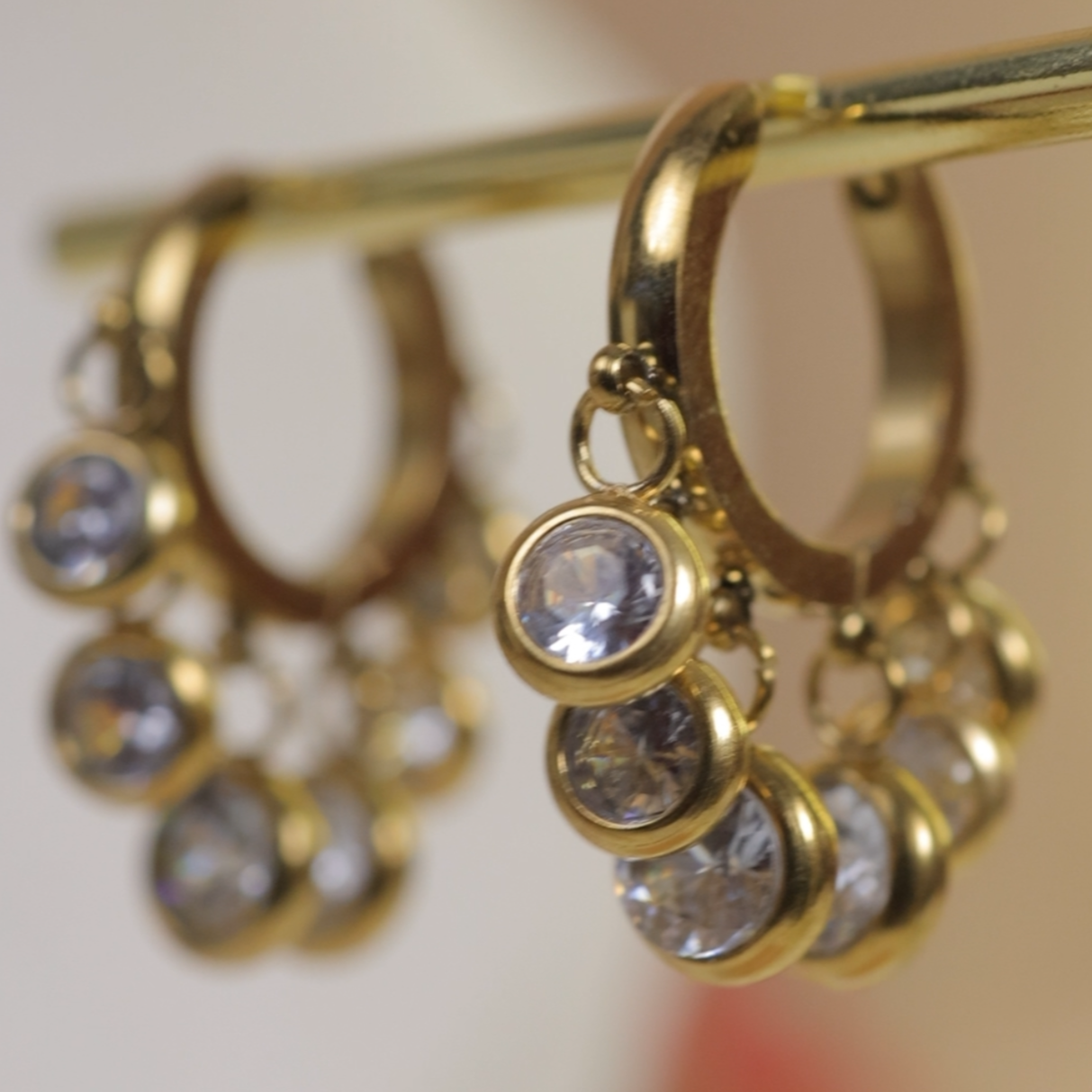 Luna Drop Earrings || DV69