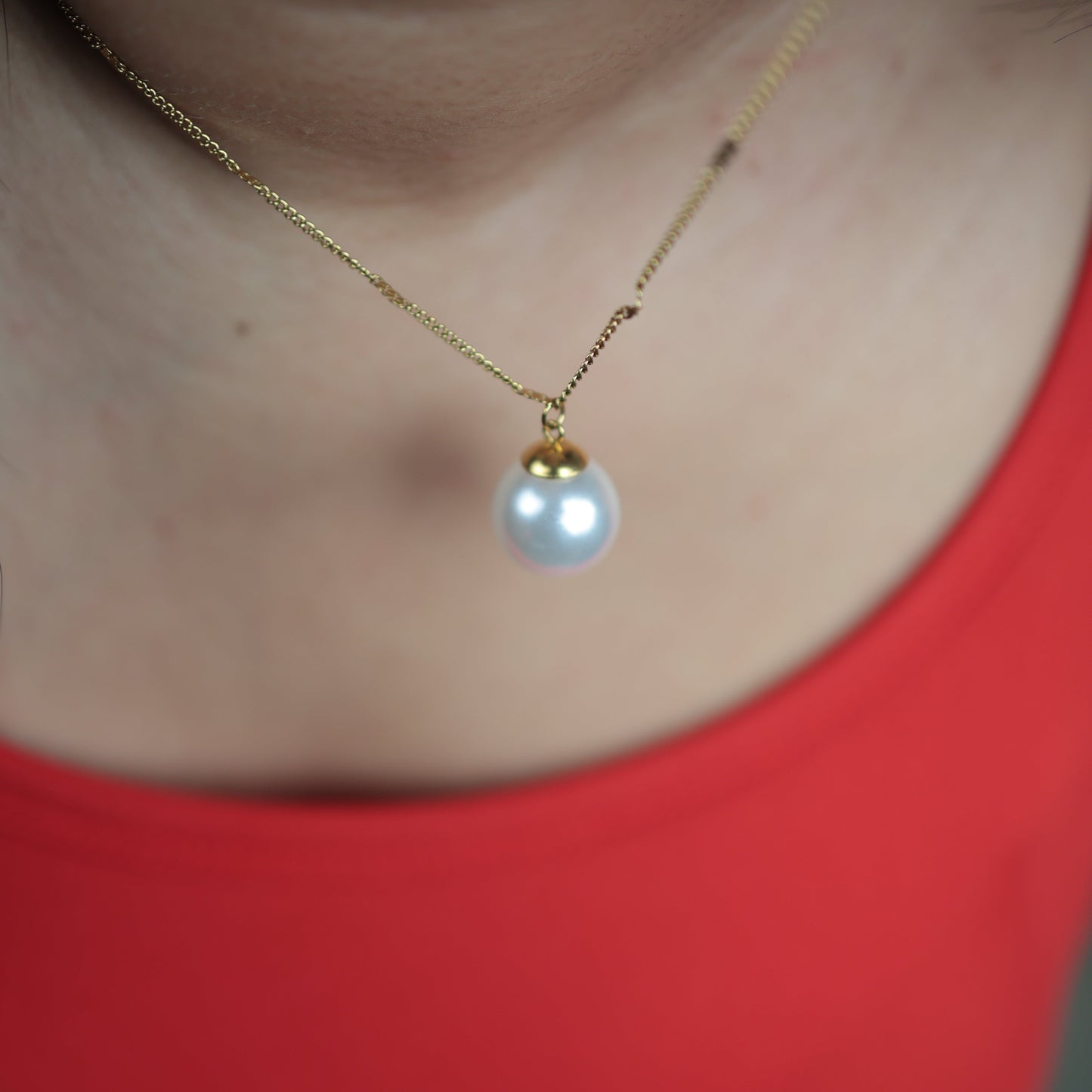 Solenne Pearl Pendant Necklace || DV136