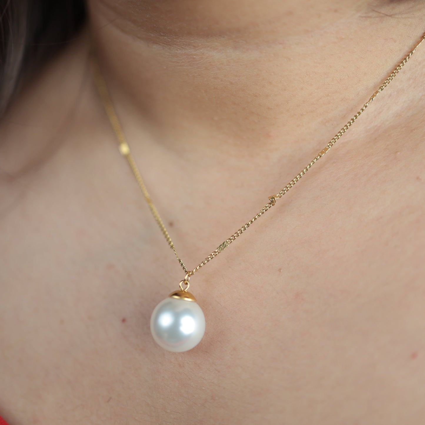 Solenne Pearl Pendant Necklace || DV136