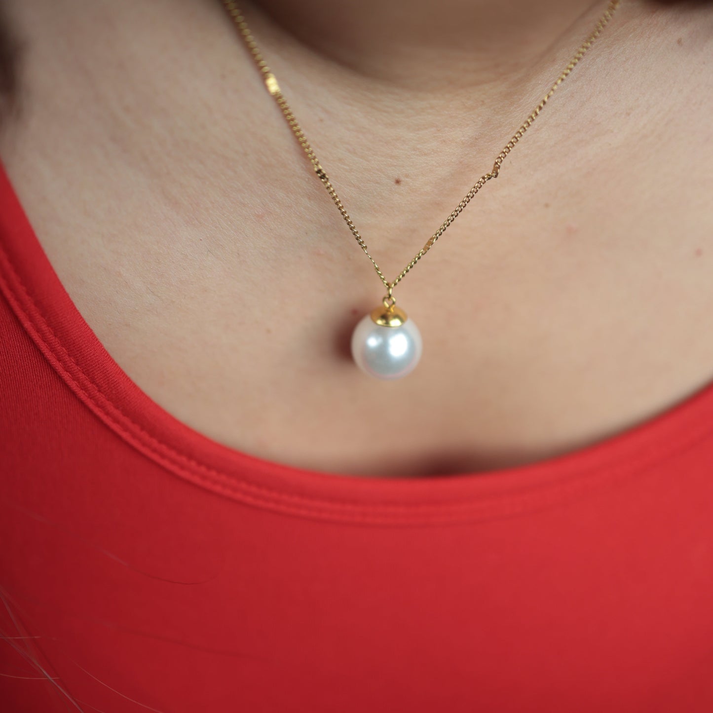 Solenne Pearl Pendant Necklace || DV136