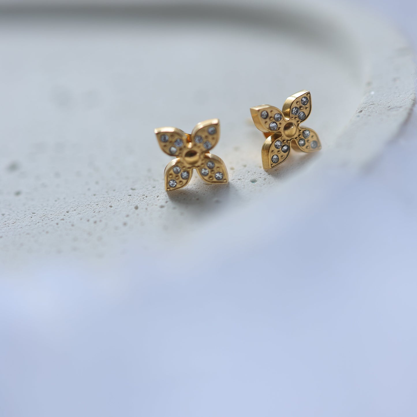 Blossom Luxe Studs || DV137