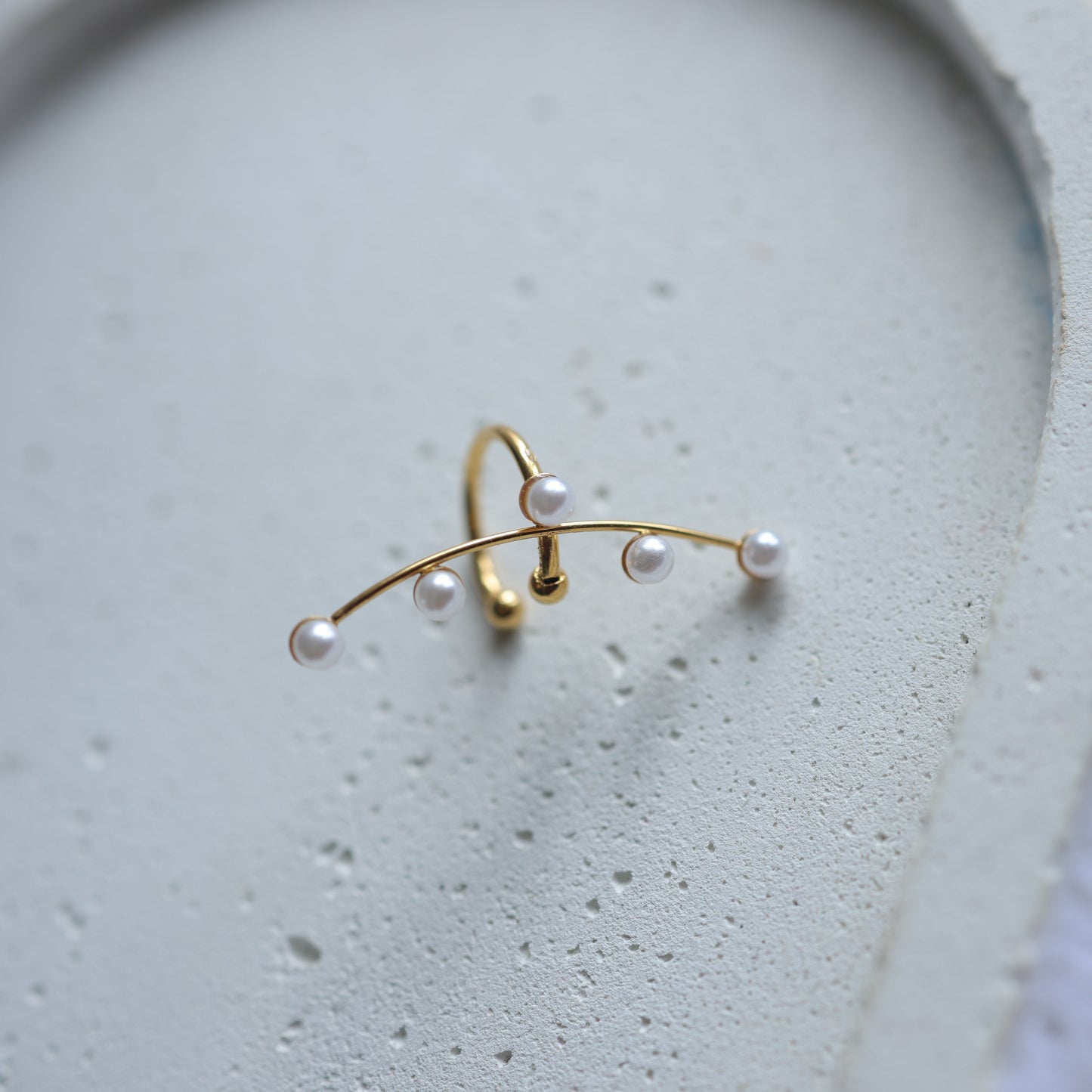 Celeste Single Ear Cuff (One Piece) || DV139