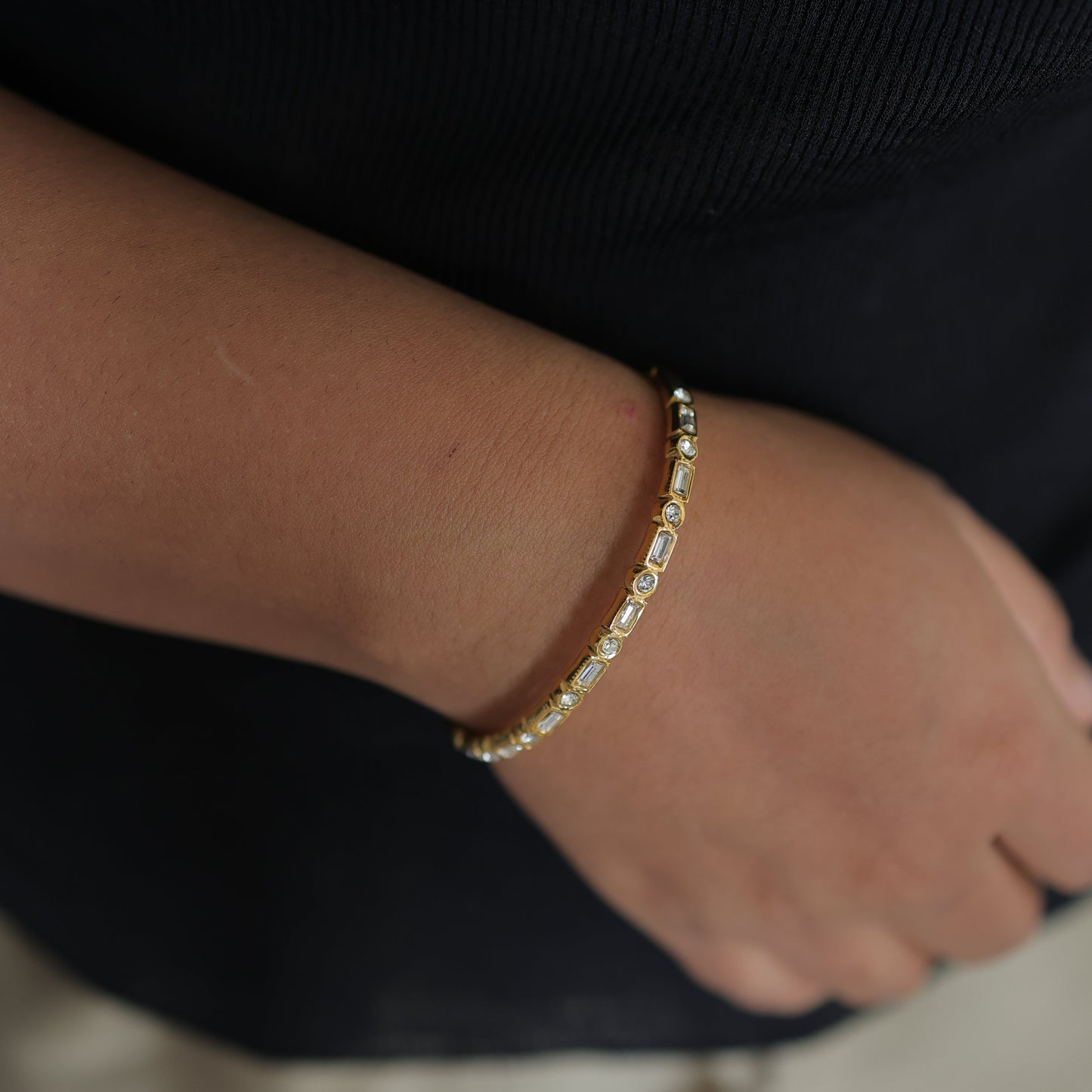 Aria CZ Diamond Bangle || DV145