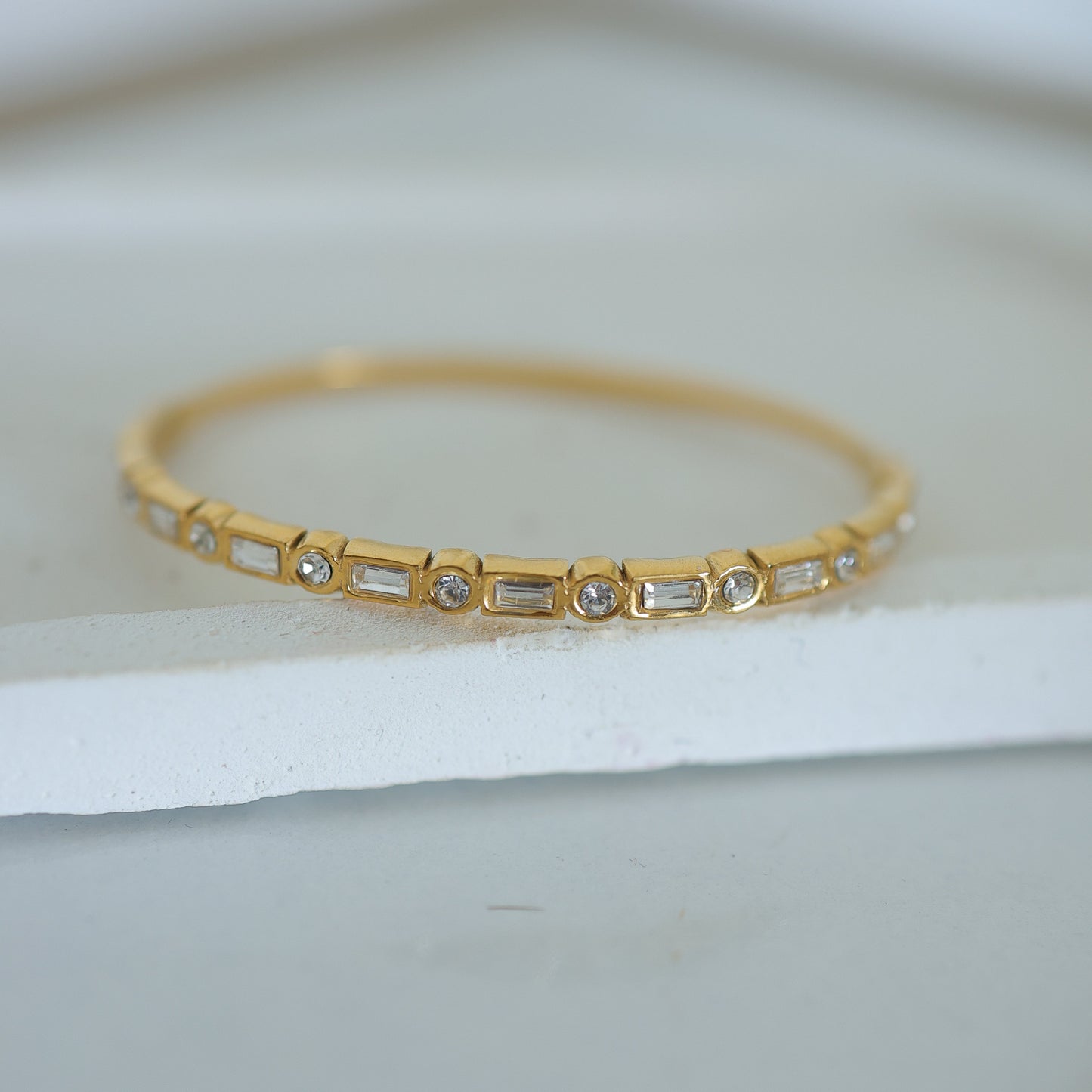 Aria CZ Diamond Bangle || DV145