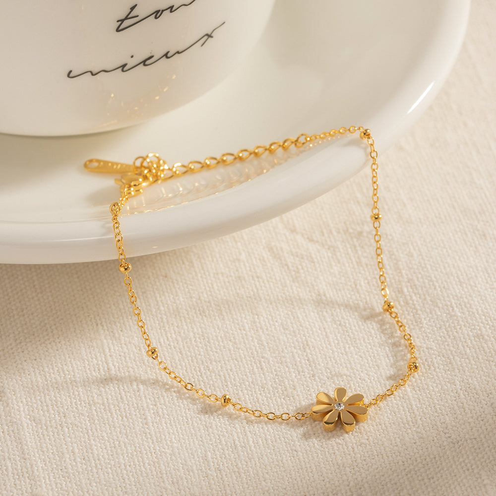 Minimalist Daisy Flower Bracelet || DV21