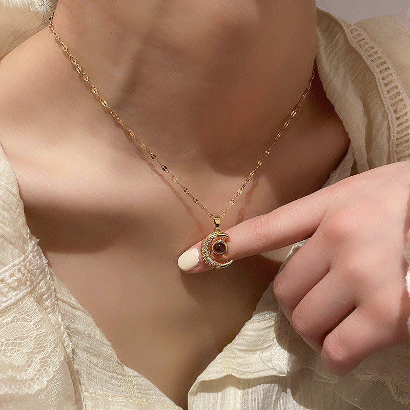 Celestial Moon Pendant Necklace || DV42