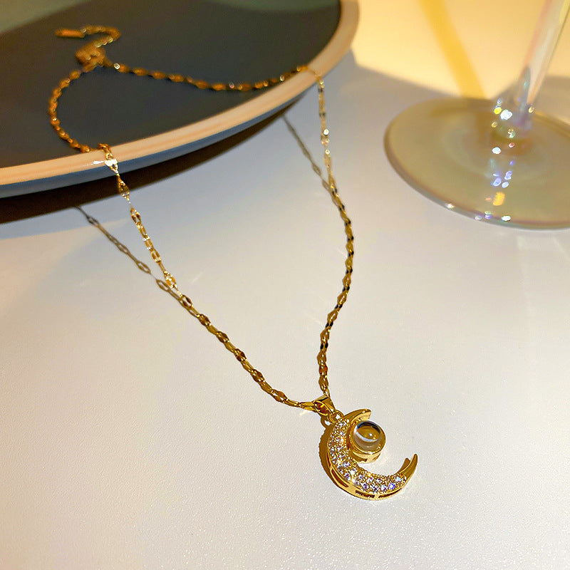 Celestial Moon Pendant Necklace || DV42