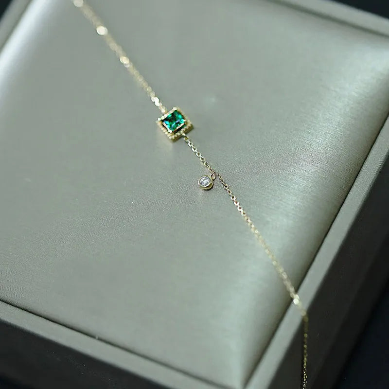 Kaia Emerald Charm Bracelet || DV423