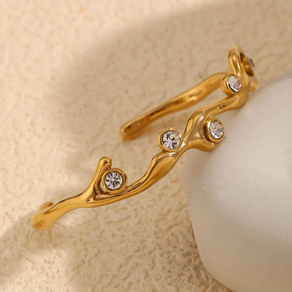 Golden Vine Cuff Bracelet || DV304