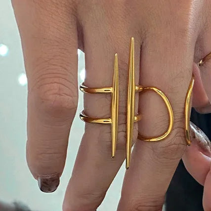 Vanta Bar Statement Ring || DV75