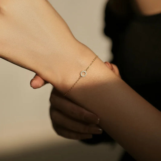 Stella Halo Circle Bracelet || DV420