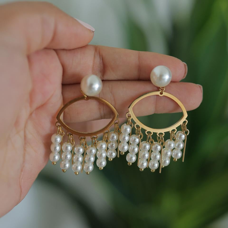 Marcelline Pearl Cascade Earrings || DV133