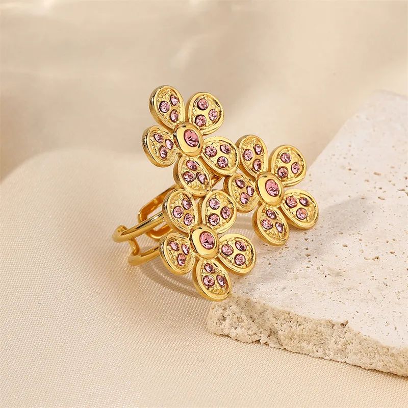 Blossom Cluster Ring || DV206