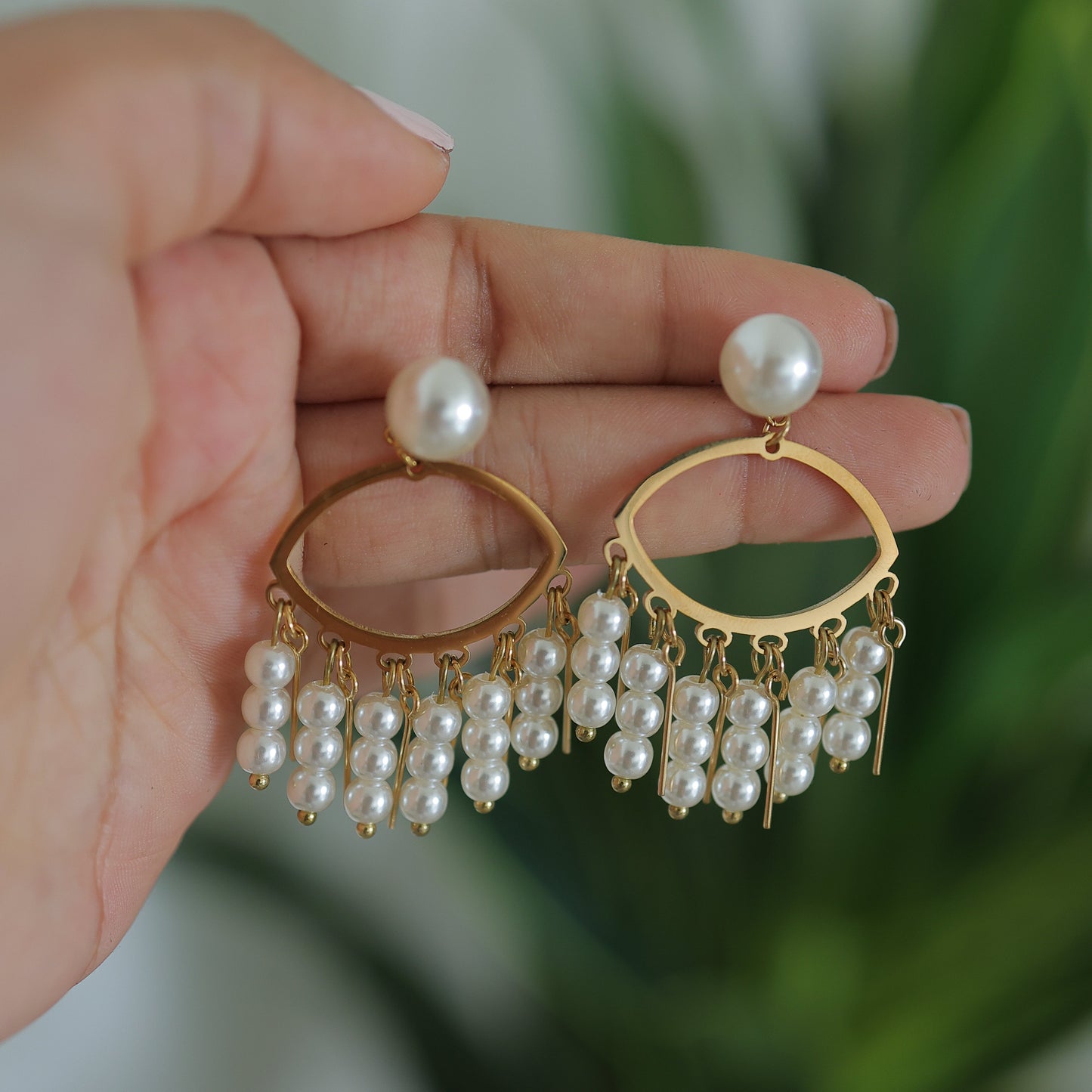 Marcelline Pearl Cascade Earrings || DV133