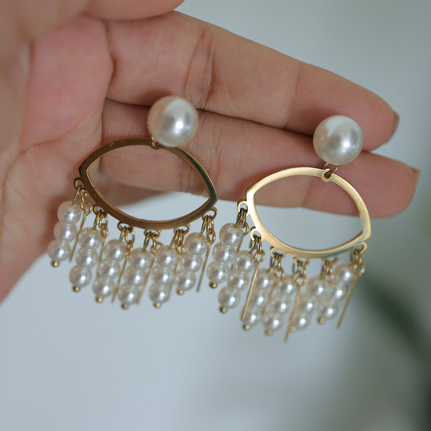 Marcelline Pearl Cascade Earrings || DV133