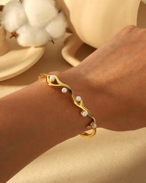 Golden Vine Cuff Bracelet || DV08
