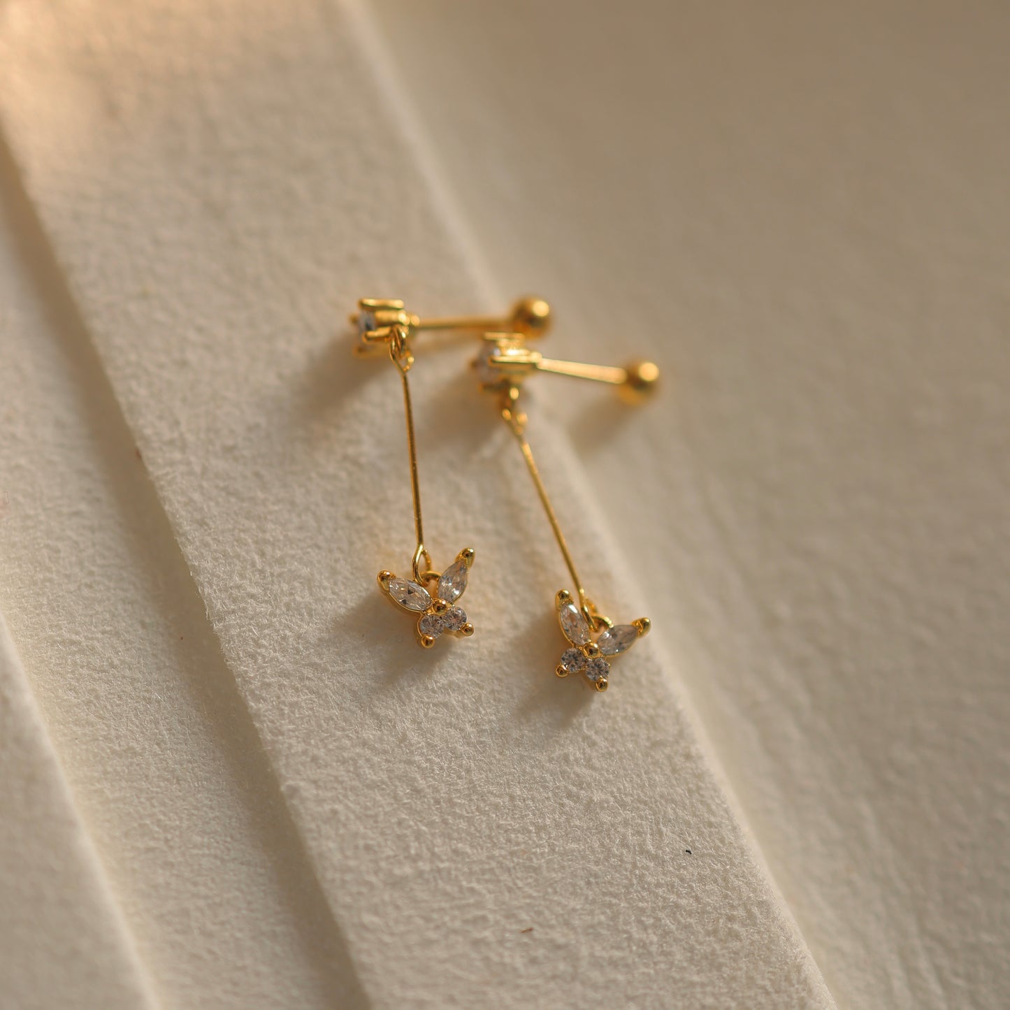 Crystal Flutter Earrings || DV513