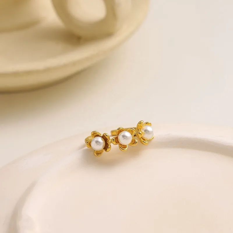 Petal Pearl Ring || DV208
