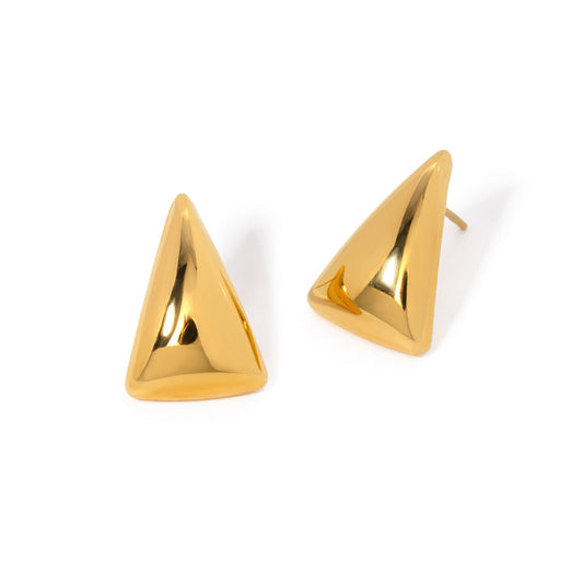 Lume Pyramid Studs || DV196