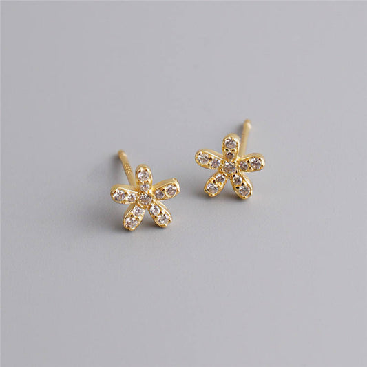Stella Bloom Studs || DV438