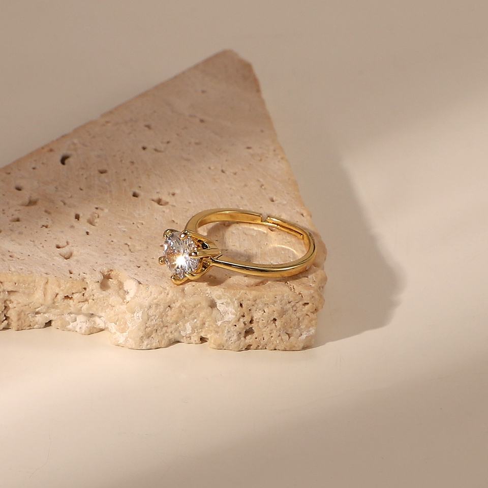 Celeste Solitaire Ring || DV212