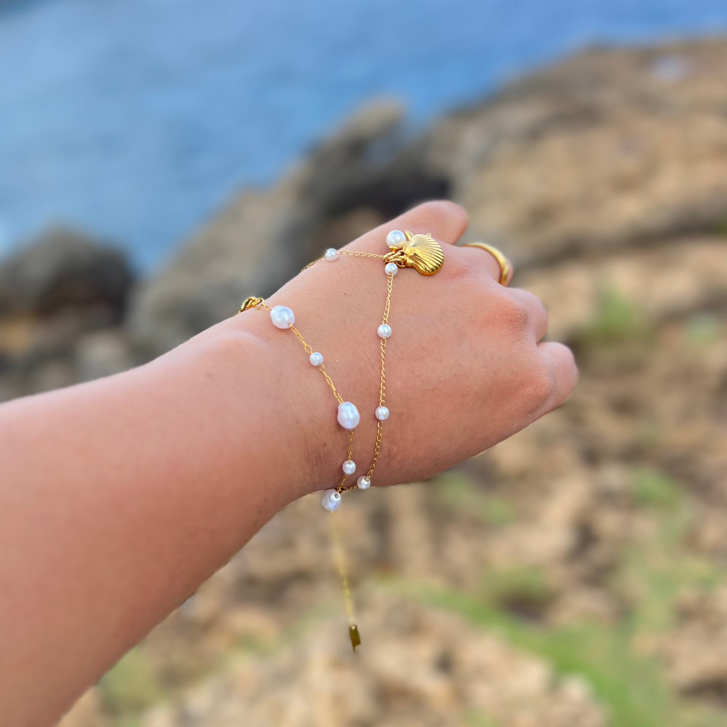 Luna Pearl Bracelet || DV79