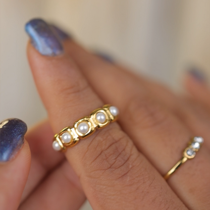 Open Ring with Pearl Accents || DV24