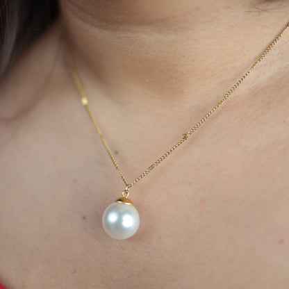 Solenne Pearl Pendant Necklace || DV136