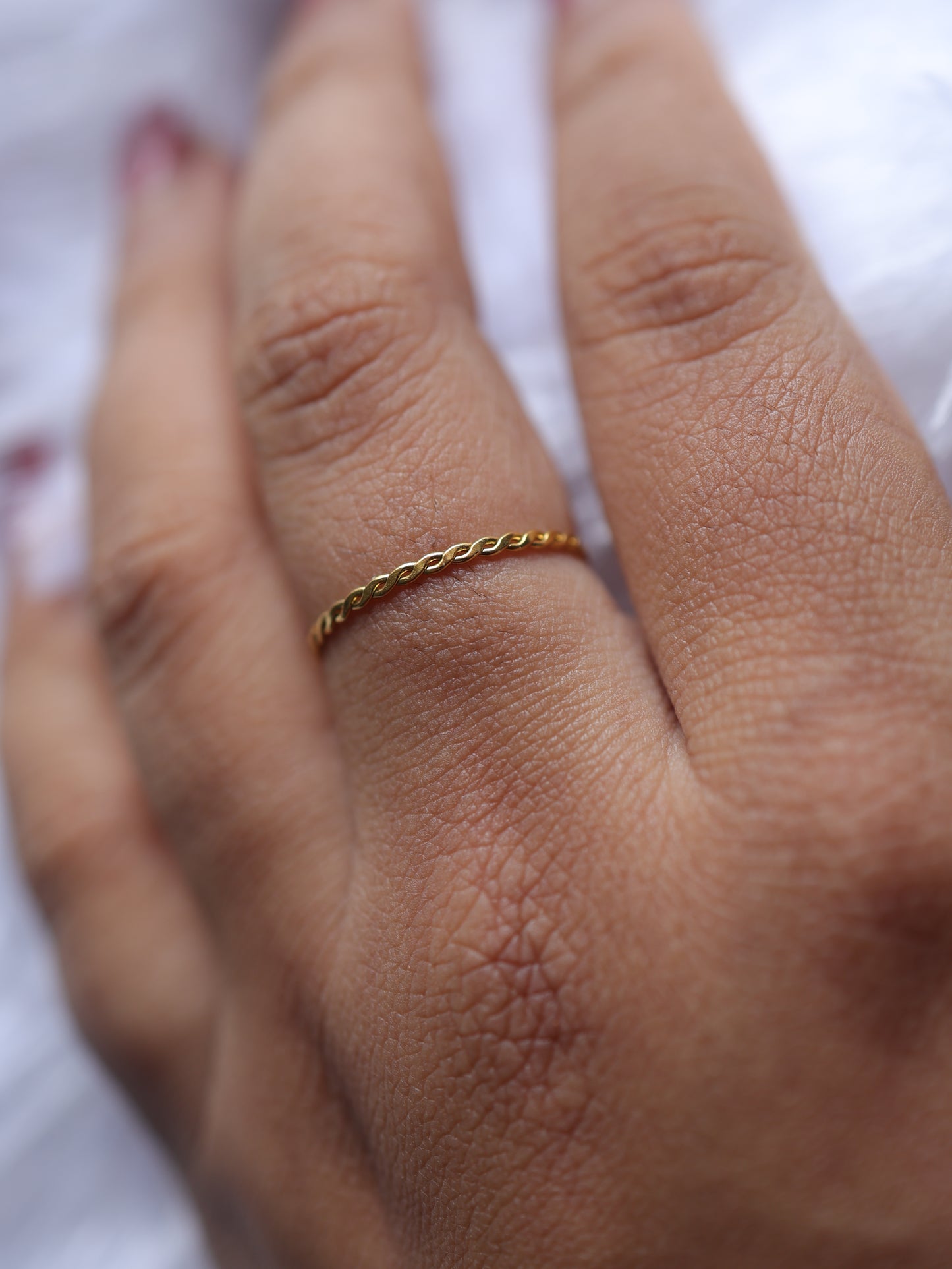 Twist of Gold Ring || DV138