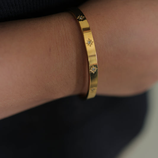 Starry Glow Cuff || DV147