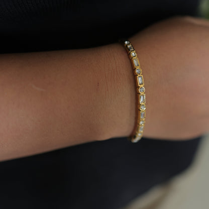 Aria CZ Diamond Bangle || DV145