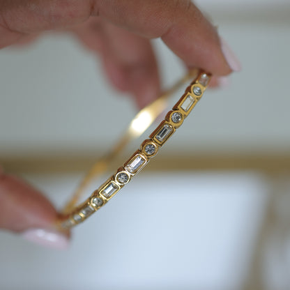 Aria CZ Diamond Bangle || DV145