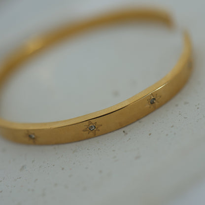 Starry Glow Cuff || DV147