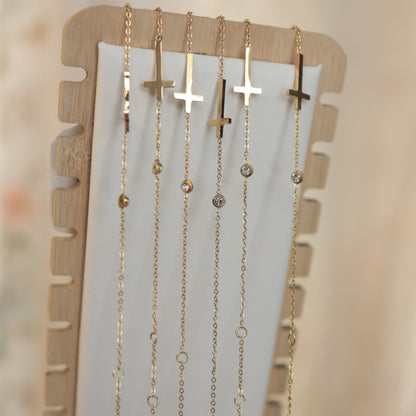 Gold-Plated Cross Bracelet || DV53