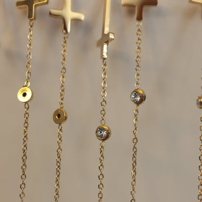 Gold-Plated Cross Bracelet || DV53