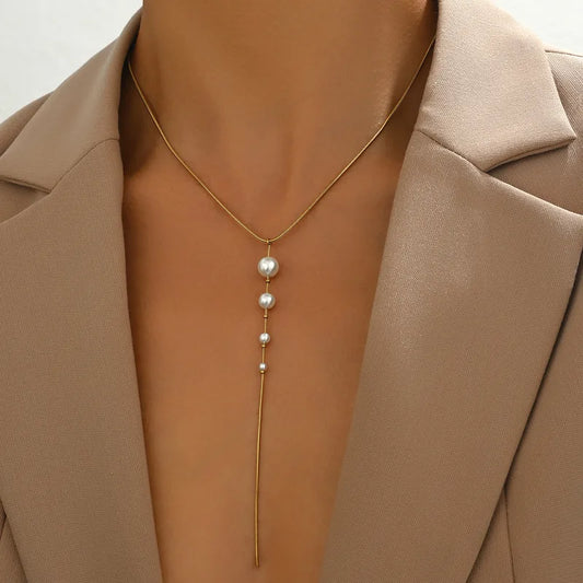 Pearl Drop Lariat Necklace || DV351