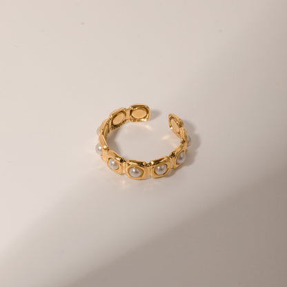 Open Ring with Pearl Accents || DV24