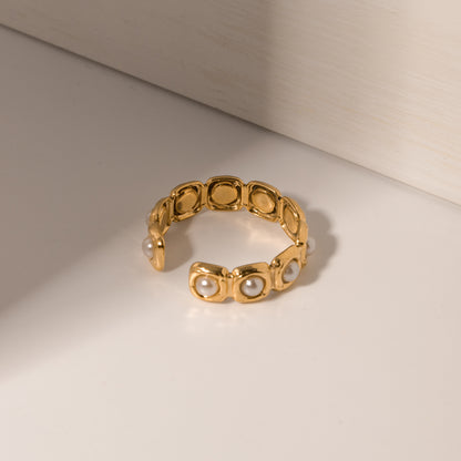 Open Ring with Pearl Accents || DV24