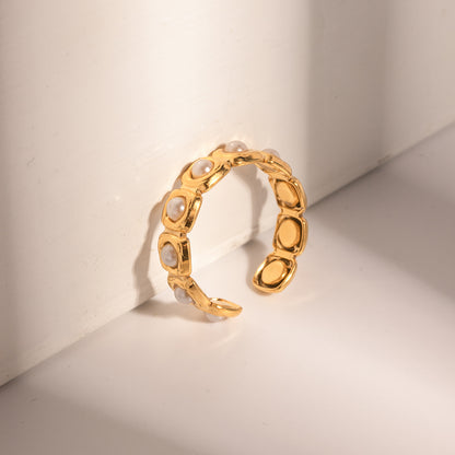 Open Ring with Pearl Accents || DV24