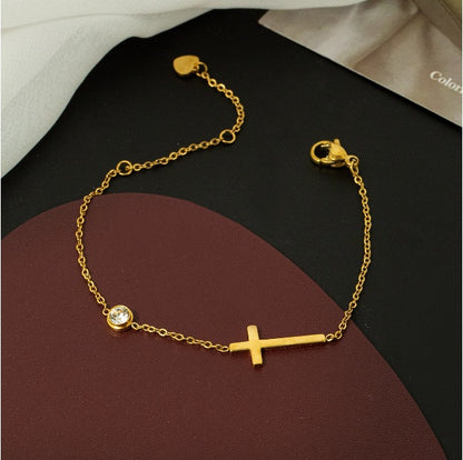 Gold-Plated Cross Bracelet || DV53