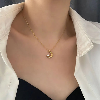 Moonbeam Crystal Necklace || DV360