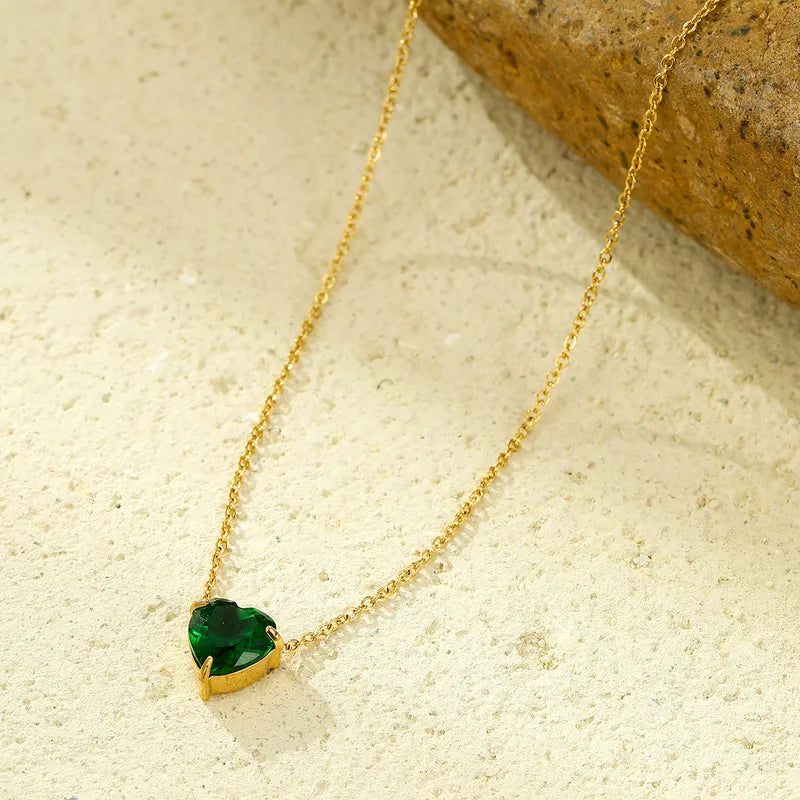 Emerald Heart Necklace || DV318