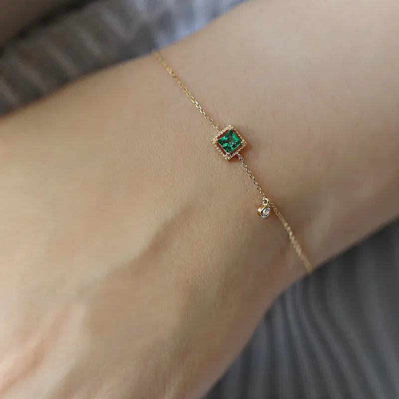 Kaia Emerald Charm Bracelet || DV423
